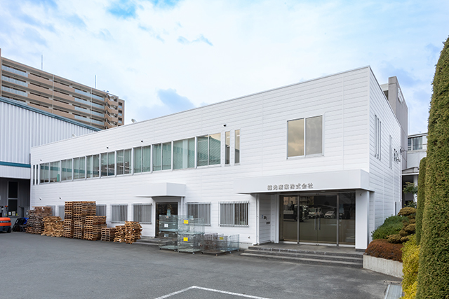 本社　外観２